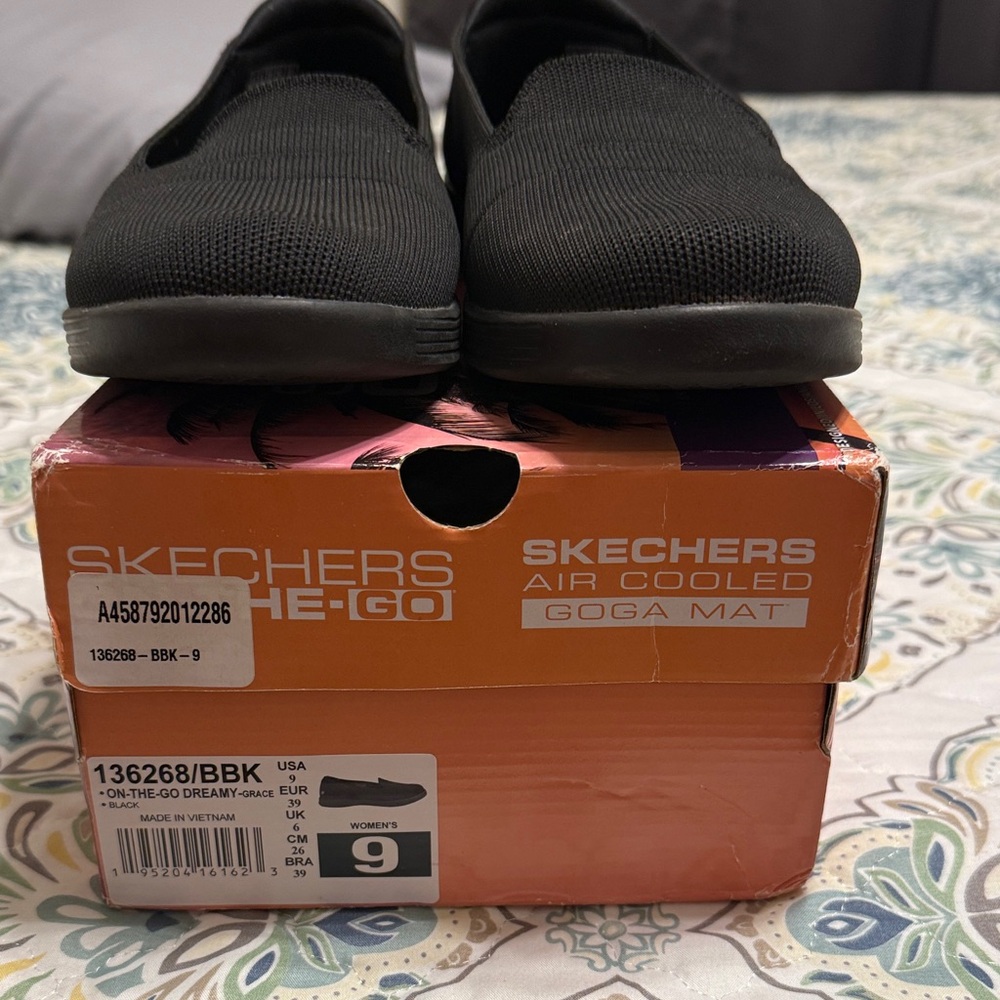 Skechers Women’s On The Go Dreamy